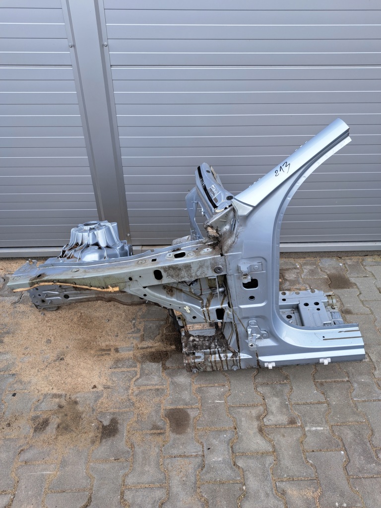 Купить Mercedes w213 четверть лонжерон перед левая сторона