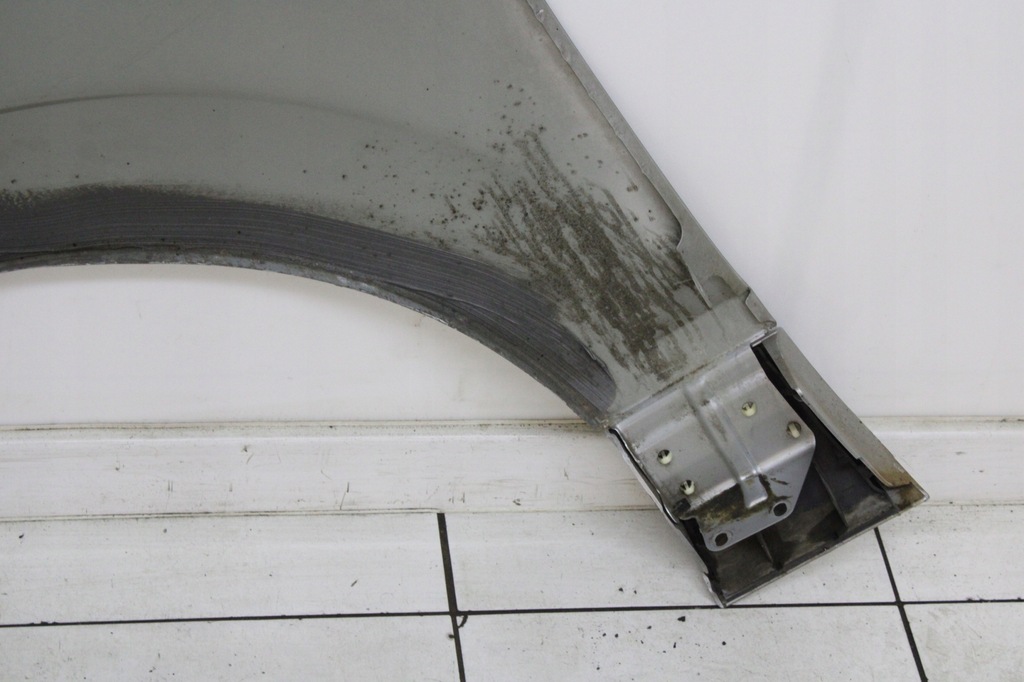 фото №8, Audi q7 i 4l 2005r- крила правий перед передній lx7w - код лакофарбового покриття