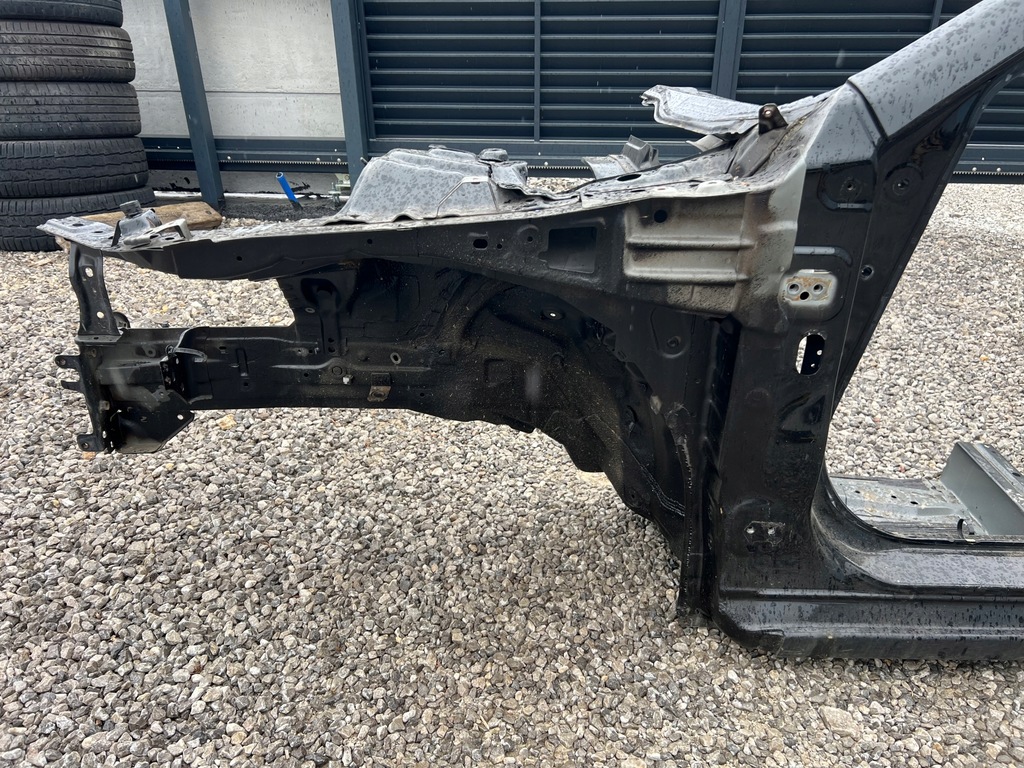 фото №1, Mazda 3 bm чверть ліва rok 2017 колір 41w