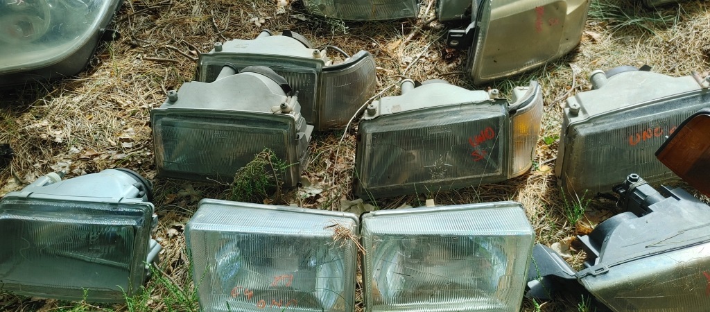 Купити Fiat uno фара правий лівий eu