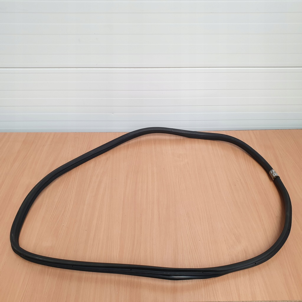 фото №6, Прокладка кузовная дверь багажника citroen ds5