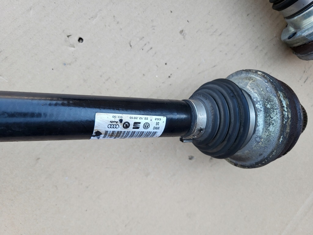 фото №15, Приводной вал задняя комплектная шарниры audi q5 8r правая левая оригинальный номер