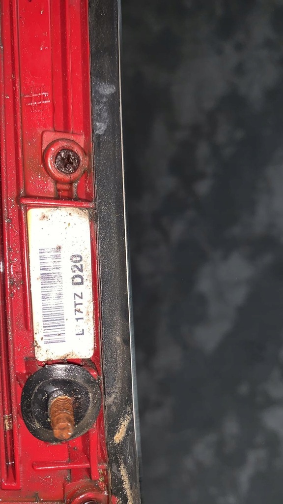 фото №3, Kia sportage 2016- молдинг кришки задня задня