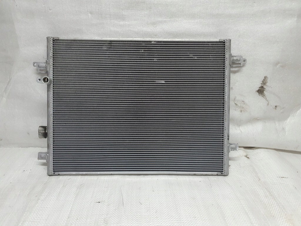 фото №1, Renault zoe радіатор кондиціонера конденсатор 921007736r