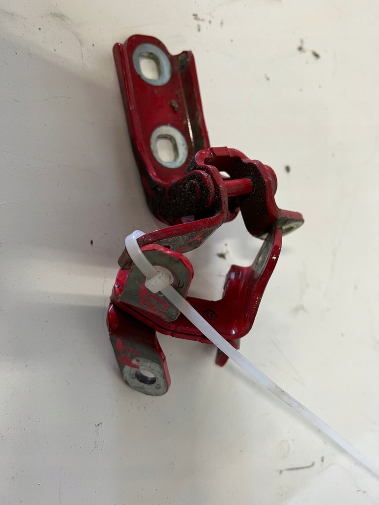 фото №1, Opel astra k v петли дверь правый задняя