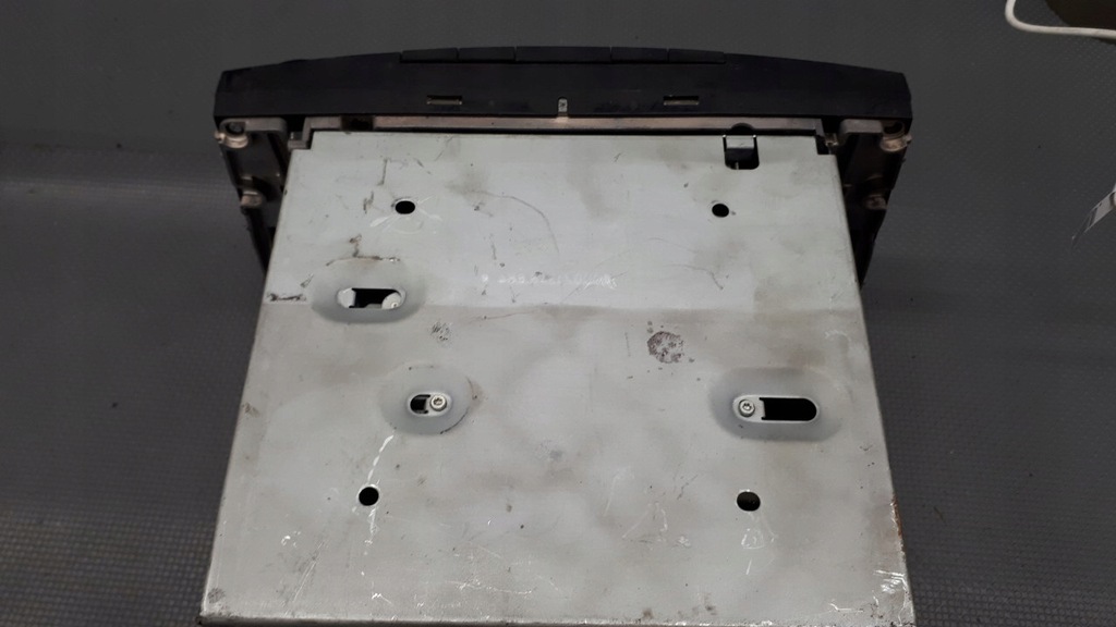 фото №12, A2118201079 радио mercedes w211 s211 02-03