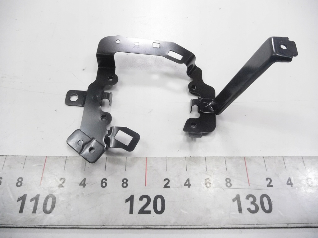 фото №8, 8321a096 кронштейн противотуманной фары правое l200