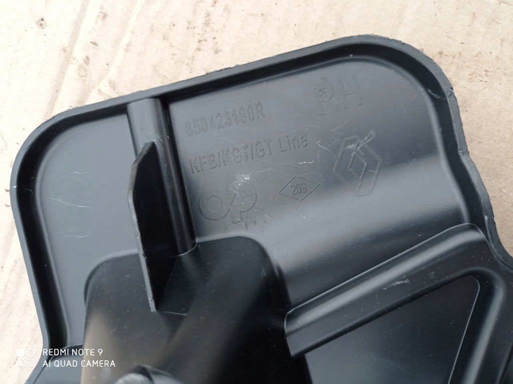 фото №13, Megane iv kombi направляющая бампера правый левый задняя oryg