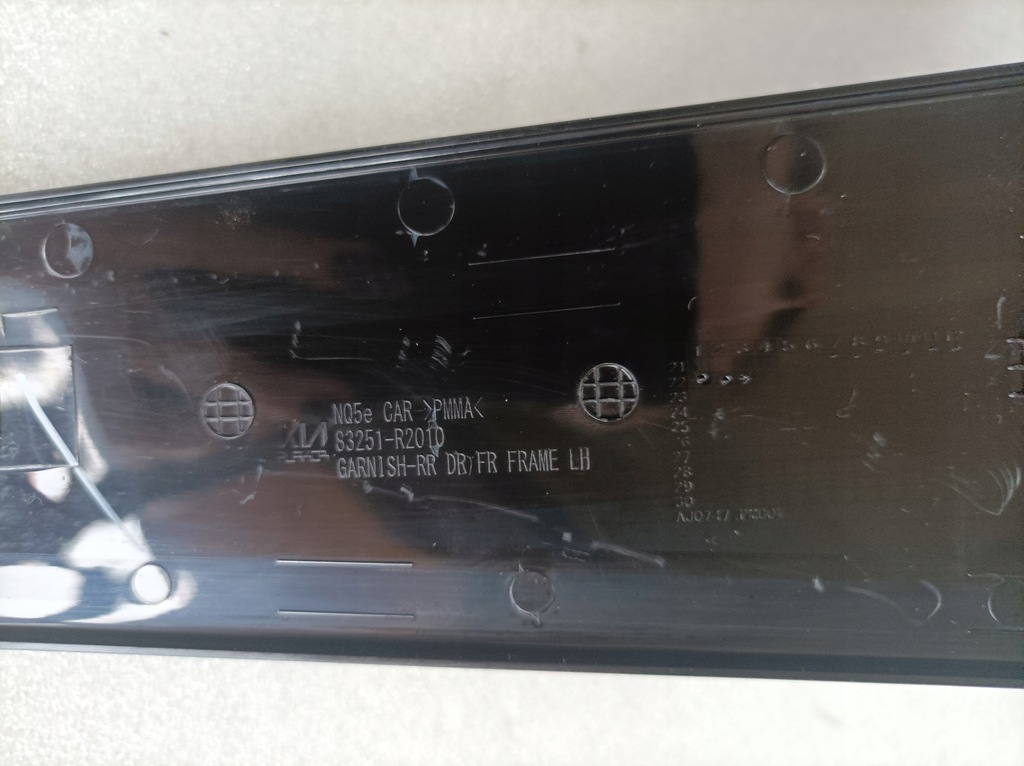 фото №3, Kia sportage 5 v молдинг дверь левый задняя 83251-r2010