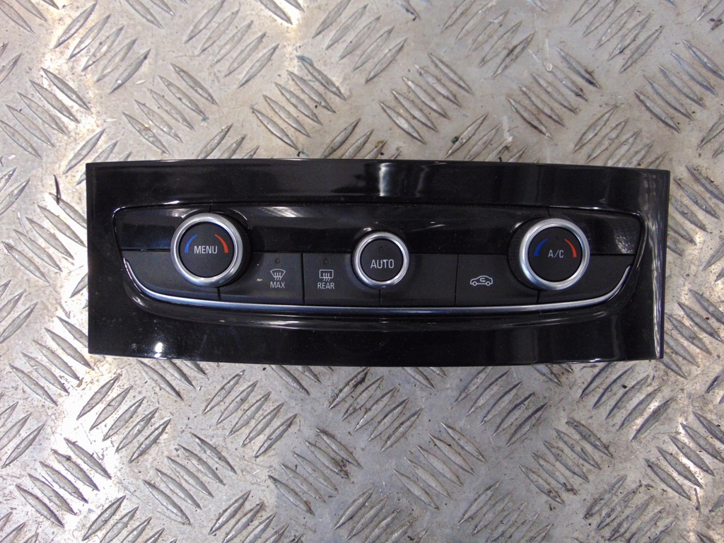 фото №1, Opel grandland x панель кондиционера 17-