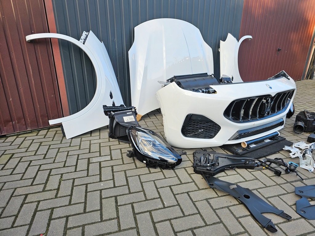 фото №6, Maserati grecale перед капот бампер full led крыло радиатор