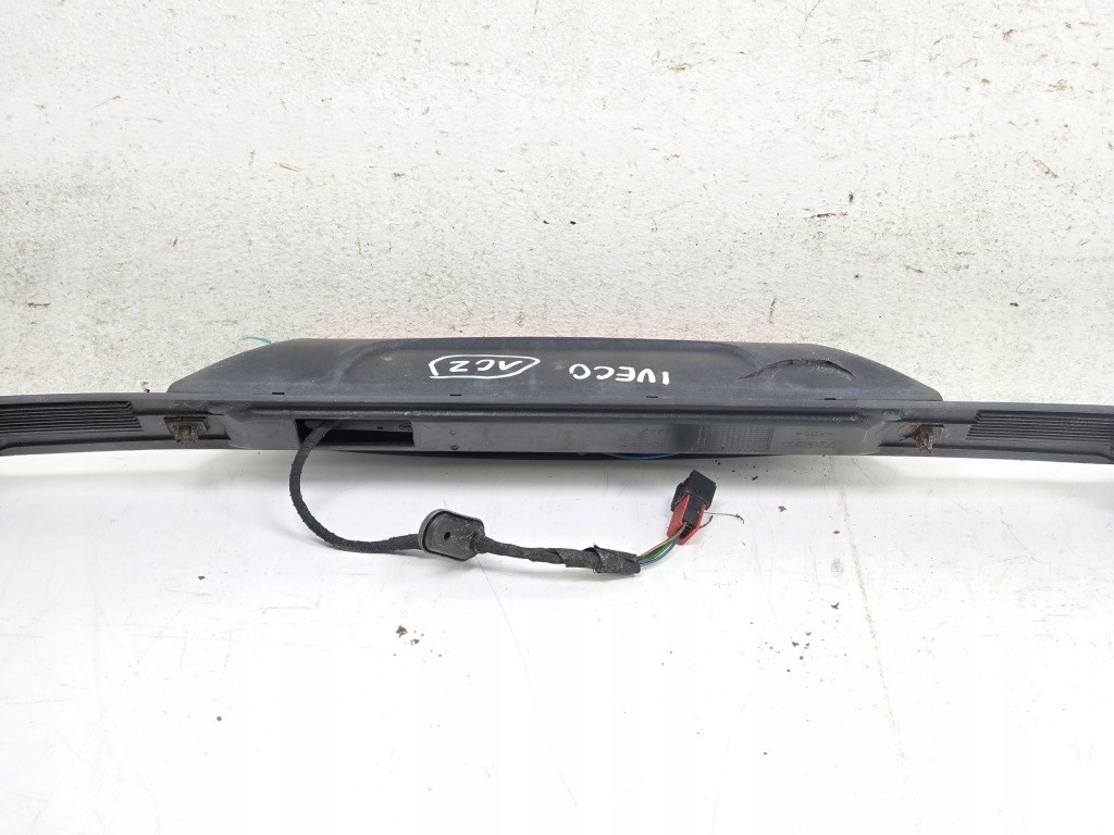 Купить Iveco daily 06-14 фара третье  фонарь  стоп молдинг накладка 3804767 1cz