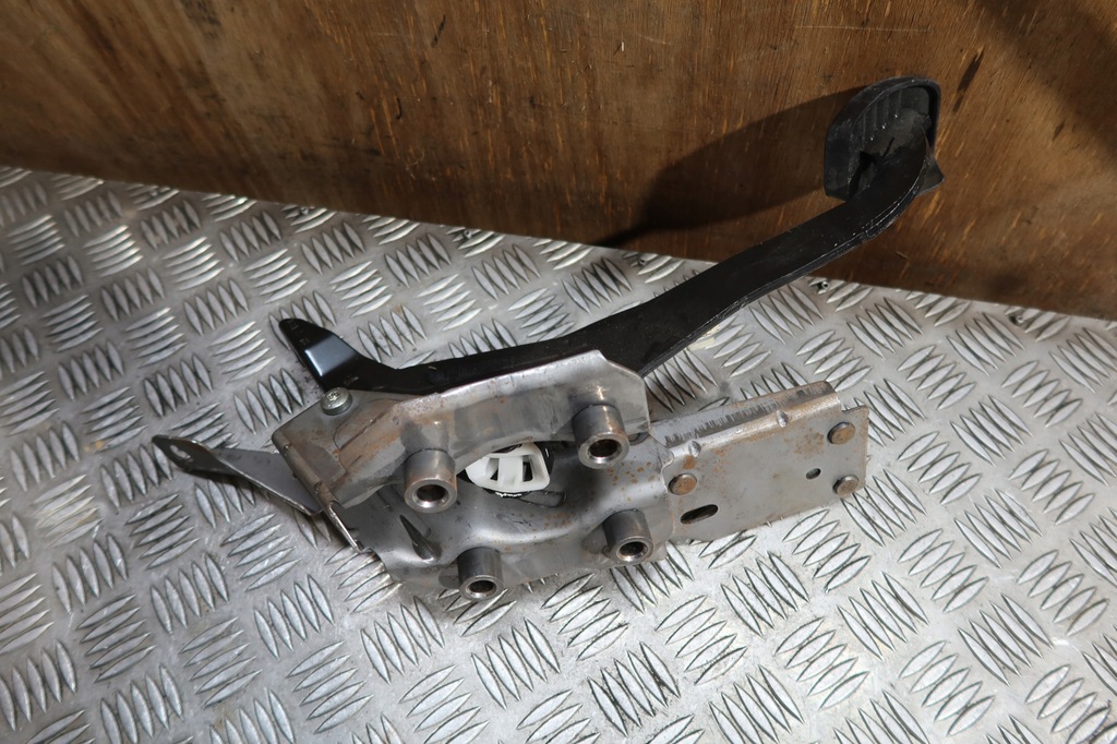 фото №6, Педаль тормоза c4 picasso ii