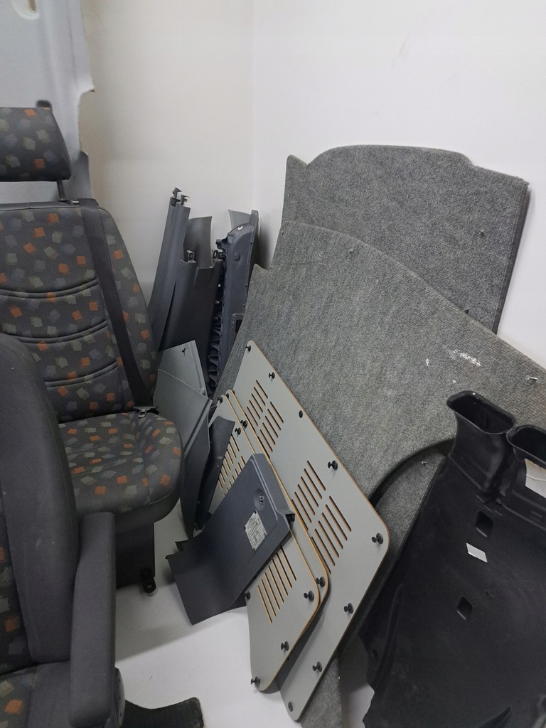 фото №5, Mercedes vito 639 сиденья салон 5 легковые полный