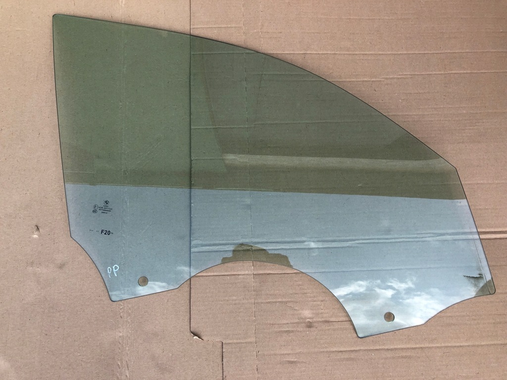 фото №1, Стекло дверь правый перед bmw f20