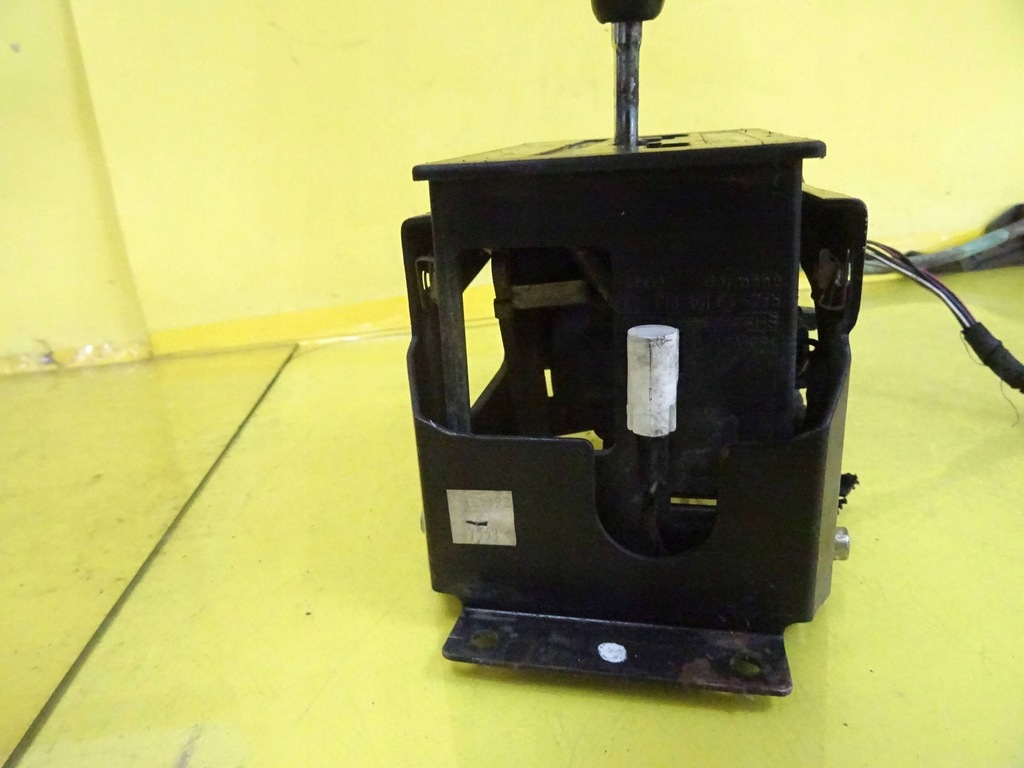 фото №8, Домкрат автоматическая коробка передач audi a6 s6 c4 4a 441713101f nr80