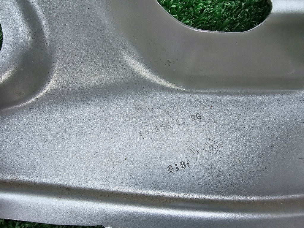 фото №5, Кронштейн крыла левая перед renault scenic iv