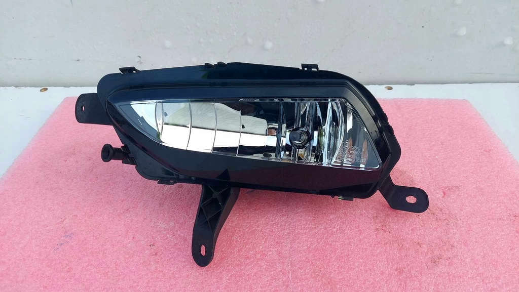 фото №1, Opel astra k v 15- противотуманная фара левый перед передний