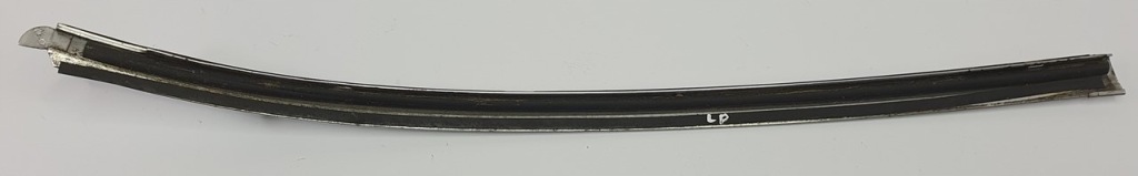 Молдинг стекло лобовое левая mercedes w126 sec в Украине