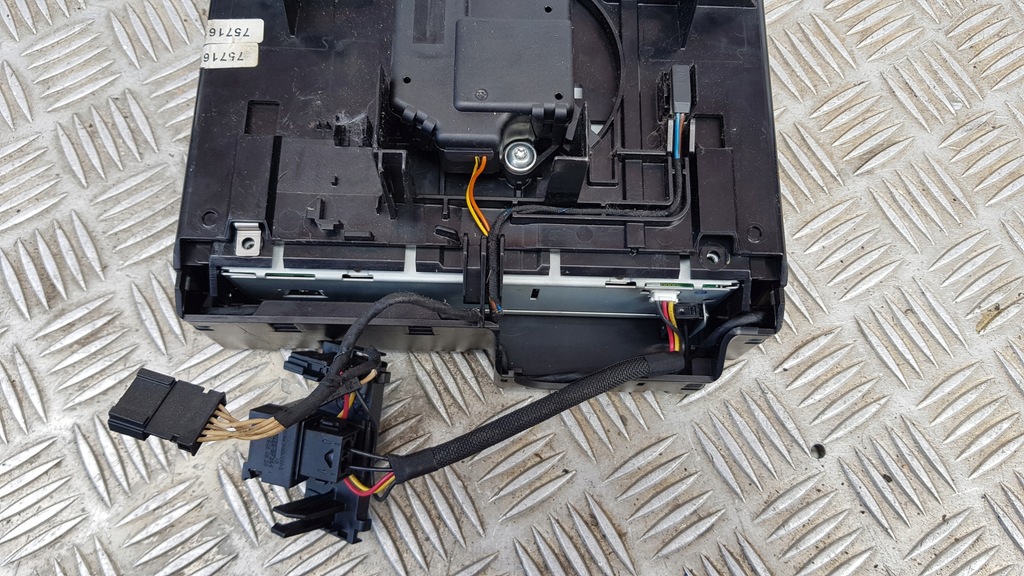 фото №10, Mercedes w211 переключатель панель grzeane сиденья аварийный a2116800552