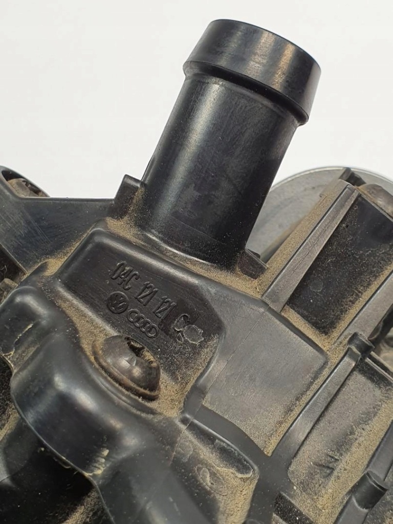 фото №6, Насос воды термостат skoda fabia 3 iii 04c121121c