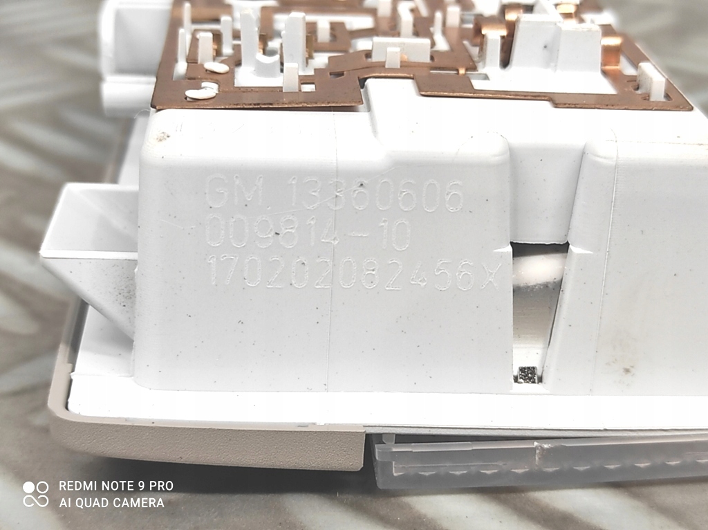 фото №10, Лампа oświetenia кабіни задня gm 13360606 opel astra k v