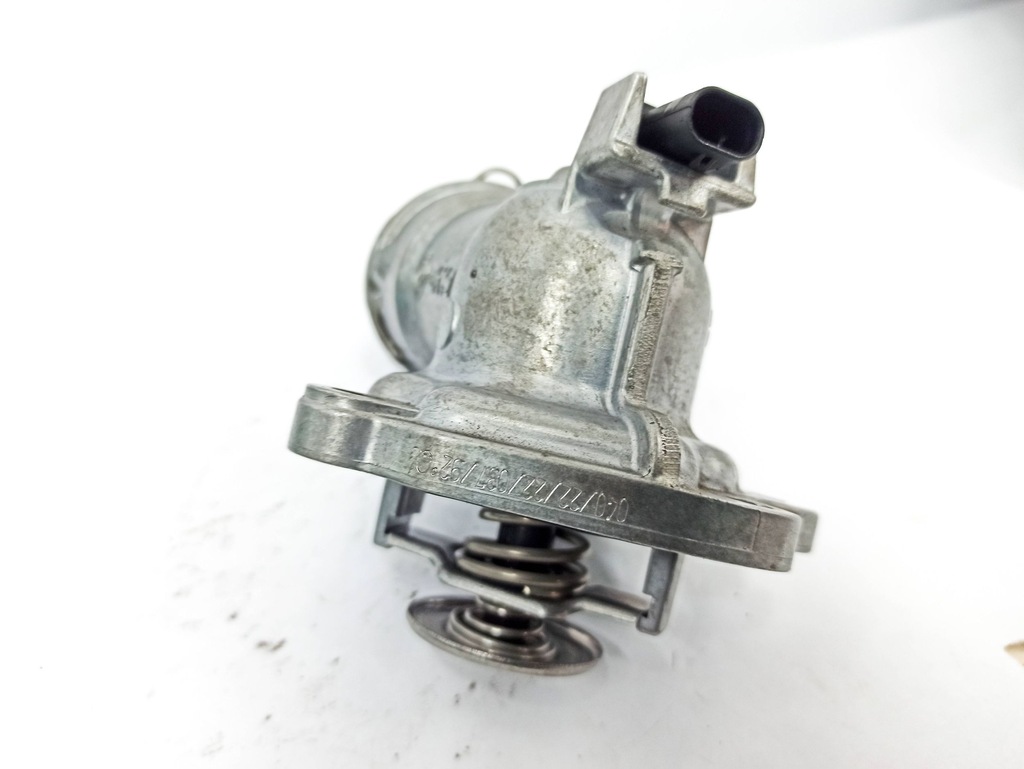 фото №11, Mercedes-benz r w251 2012 корпус термостатів