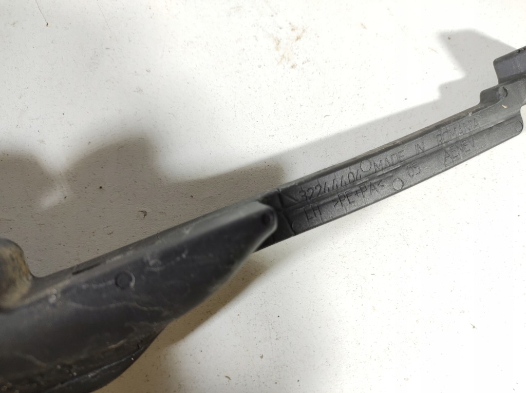 фото №6, Volvo v60 18r- шумоізоляція піна ліва 32244404