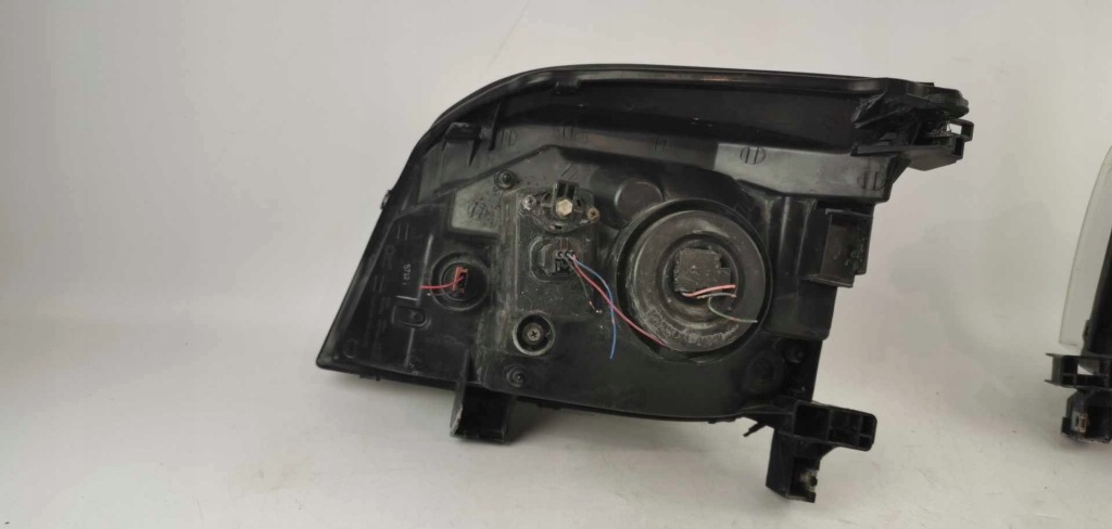 фото №14, Nissan x-trail t30 лампа левая правая перед передняя