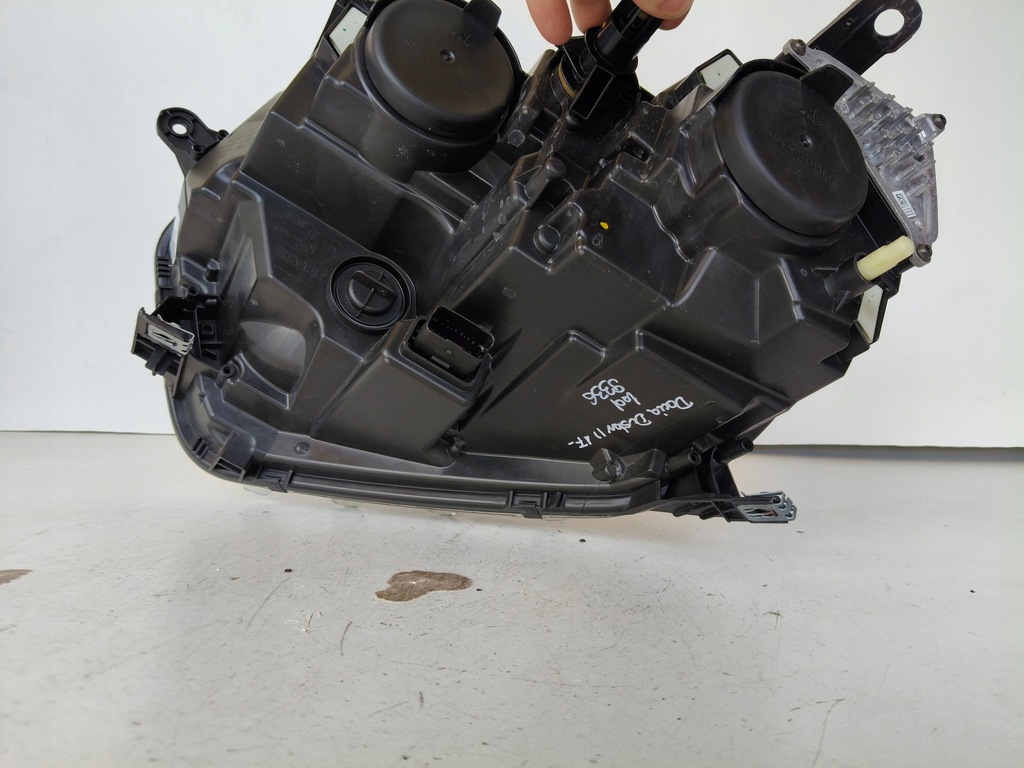 фото №6, Лампа правая фара dacia duster ii 17- led