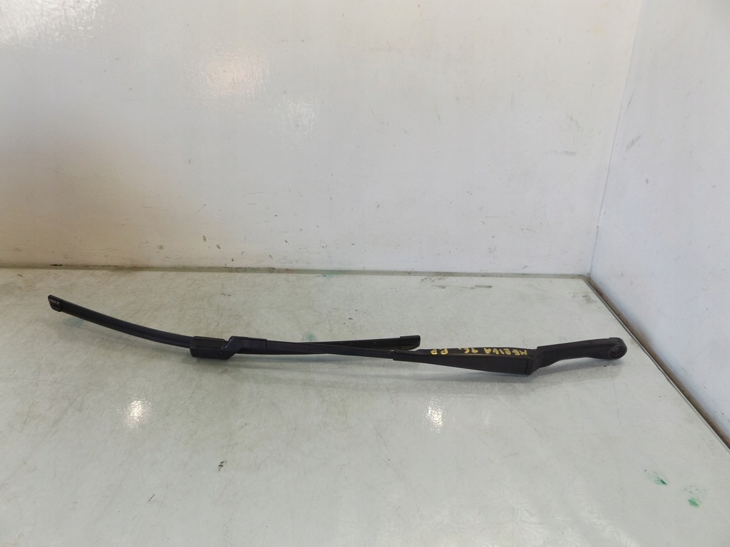 фото №1, Meriva b рычаг дворники правое europa