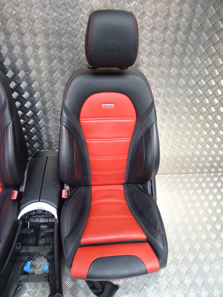 фото №4, Mercedes glc amg сиденья заднее сиденье салон m162