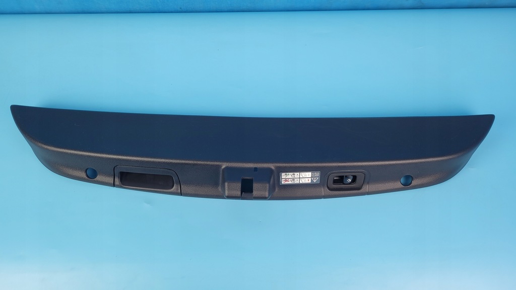 фото №11, Mercedes w206 c200 23r молдинг кришки багажника a2067501800