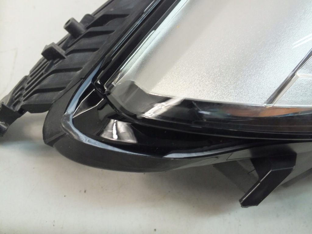 Renault megane iv фара праві оригінал Ціна