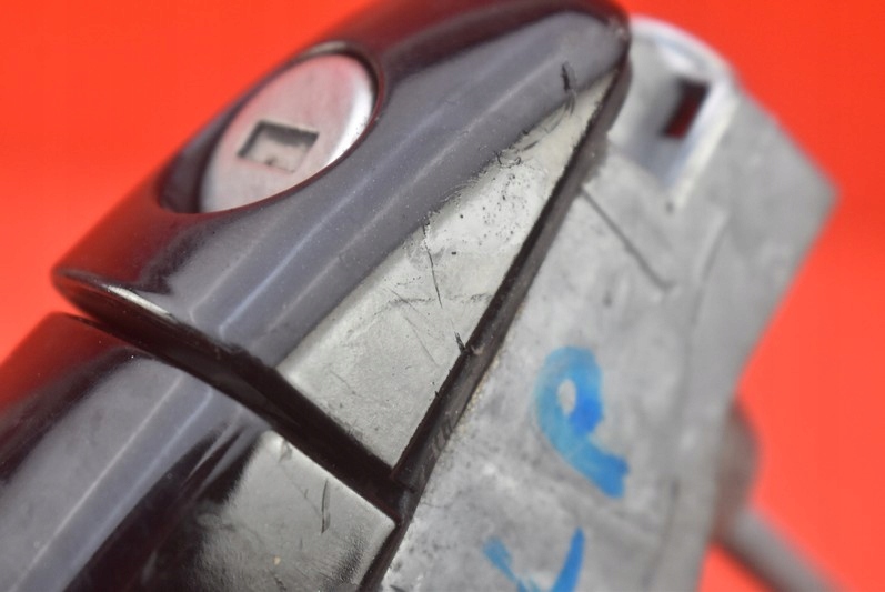 фото №6, Ручка ліва перед передня peugeot 208 1 i 15r