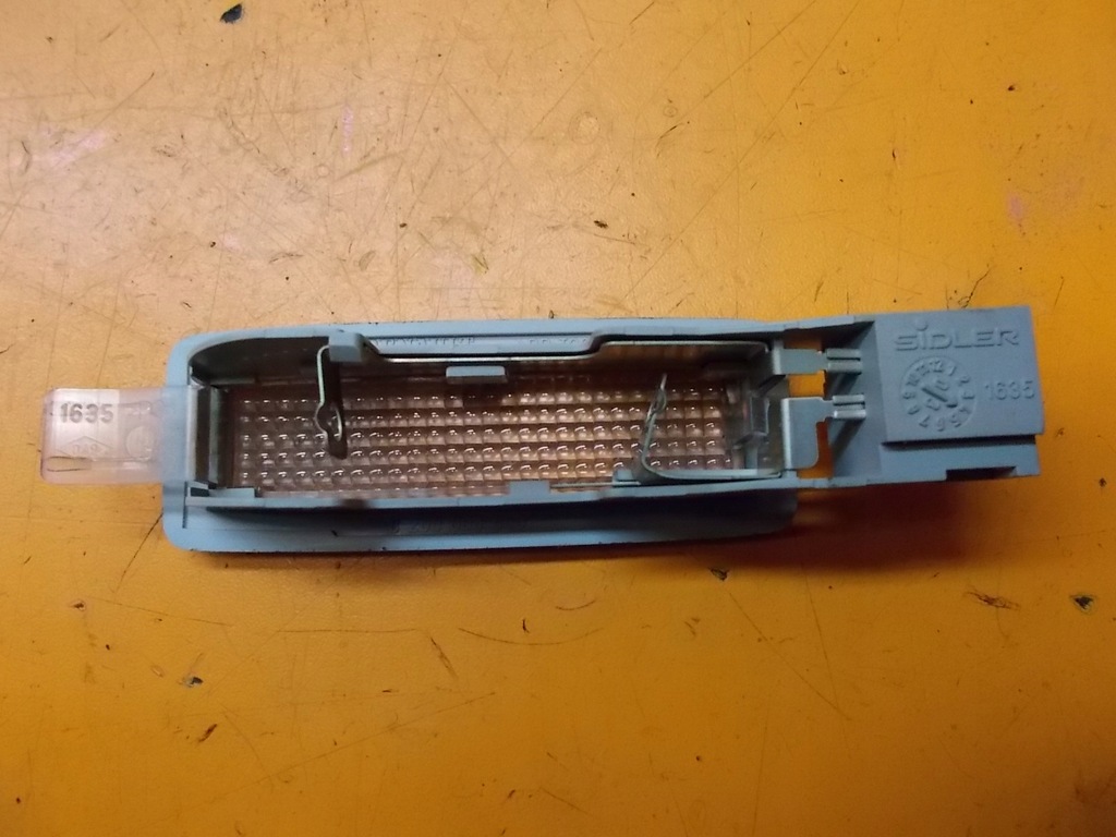 фото №3, Освітлення кабіни лівий задня renault espace iv 2.2 dci 8200003035