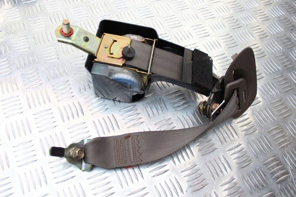 фото №2, Lexus ls400 89-94 pas безопасности левый задний