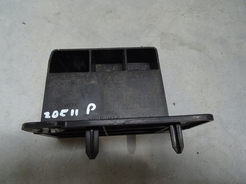 фото №1, Права зона деформації кронштейн renault zoe ii