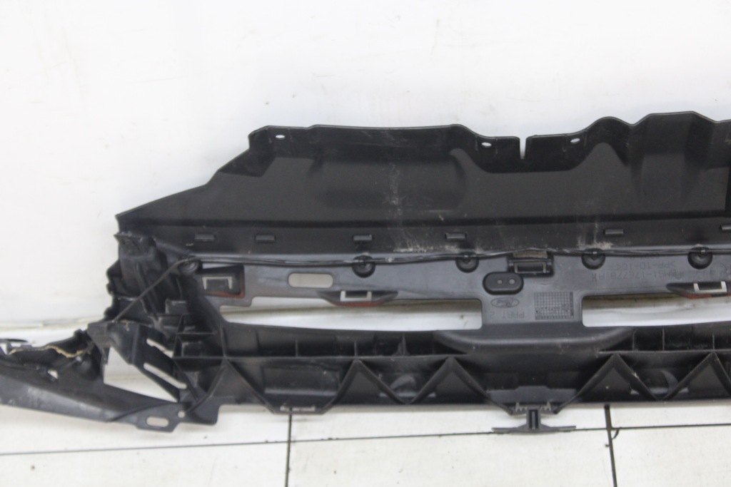 Купити Накладка верхній поперечина підсилювач решітка  ford focus mk3 2010r- bm51-17e778-ah