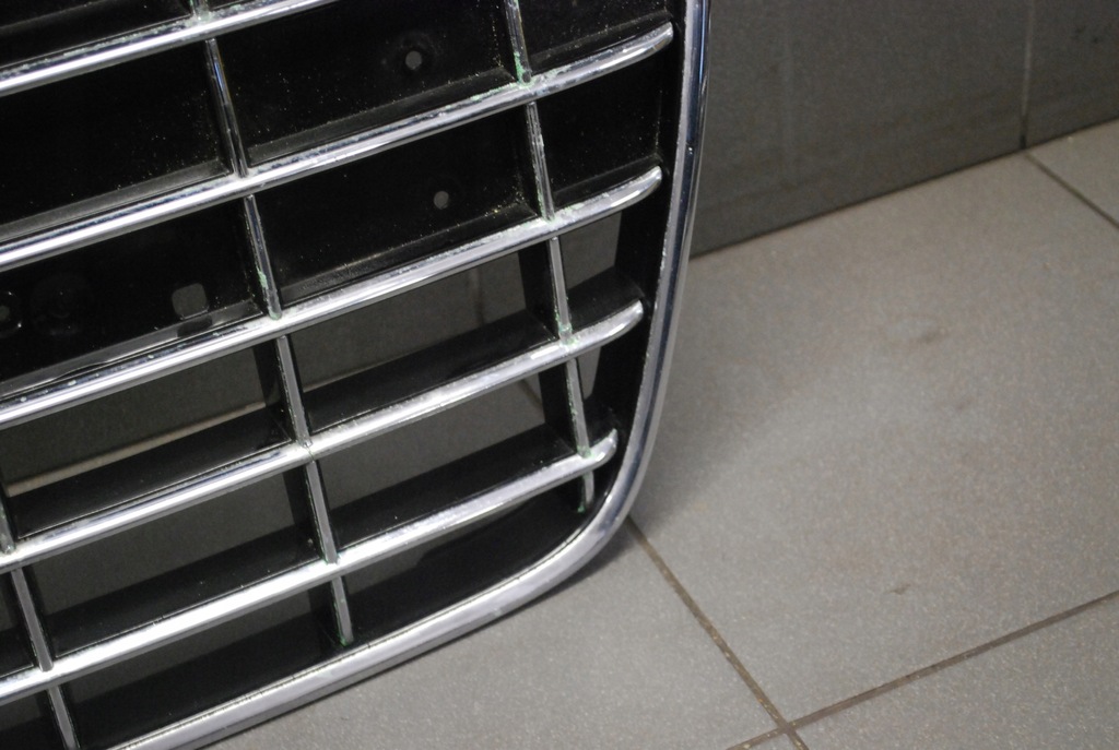 фото №7, Решётка радиатора решётка радиатора радиатор audi r8 420853651a