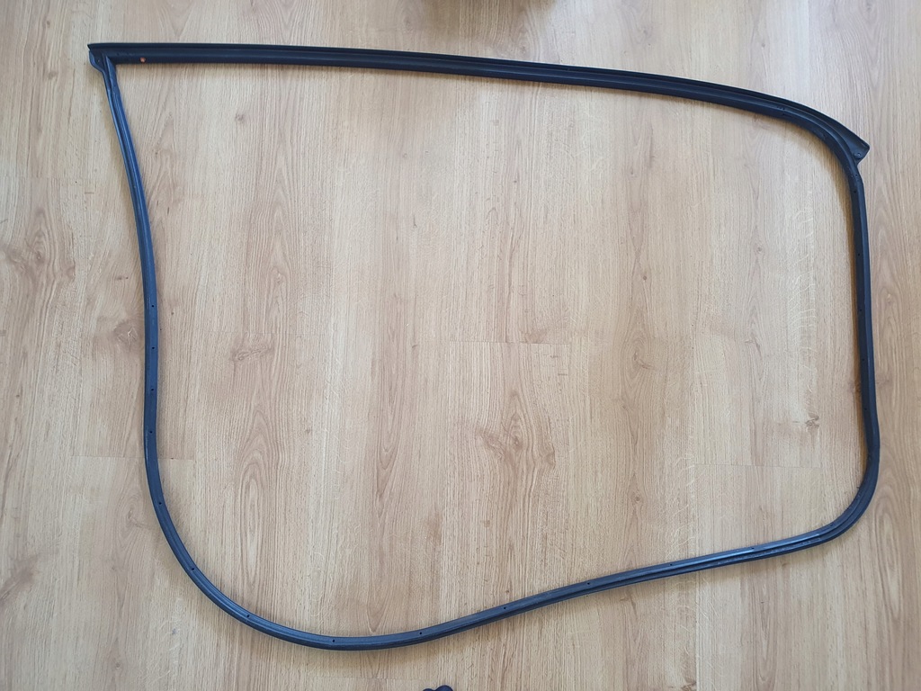 фото №1, Kia ceed i 06- прокладка двері правий перед