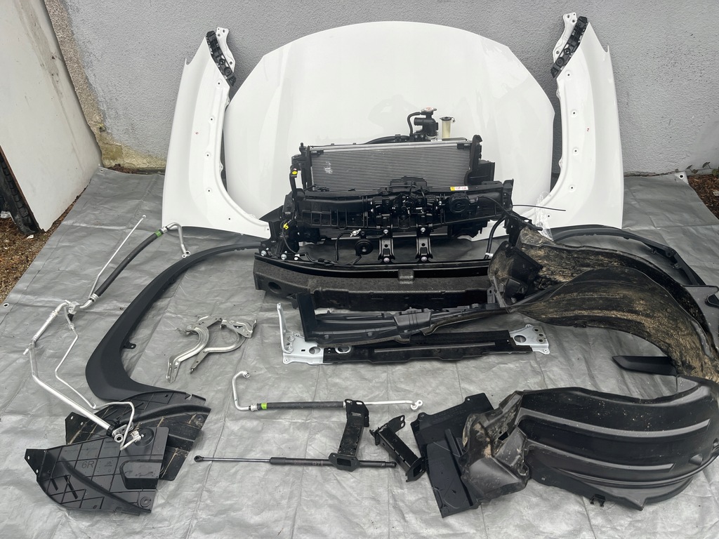 фото №8, Toyota yaris cross бампер лампы капот крылья pas радиатор