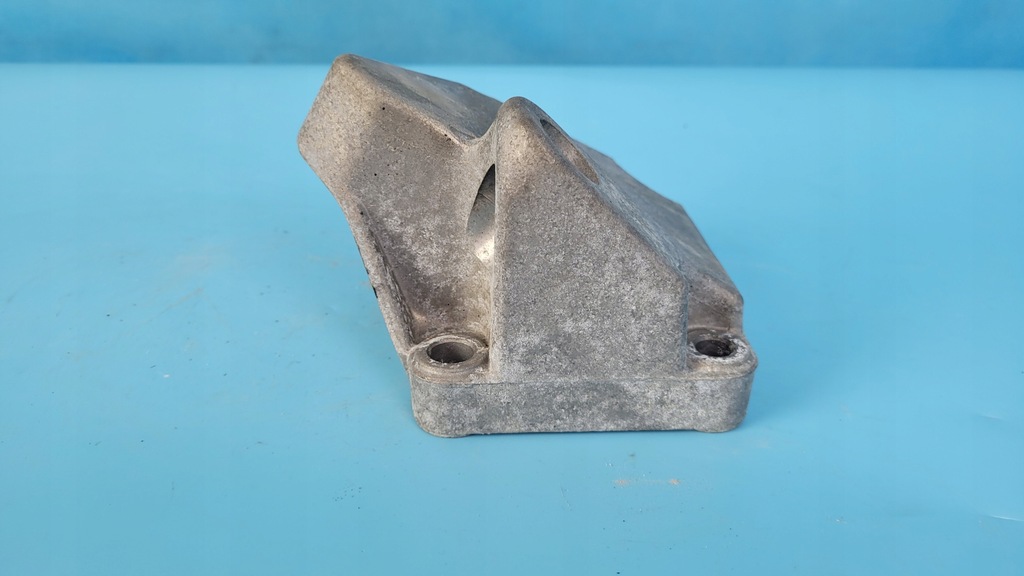 фото №13, Dodge challenger 6.4l srt hemi smpi v8 кронштейн кронштейн двигателя 04855024ac