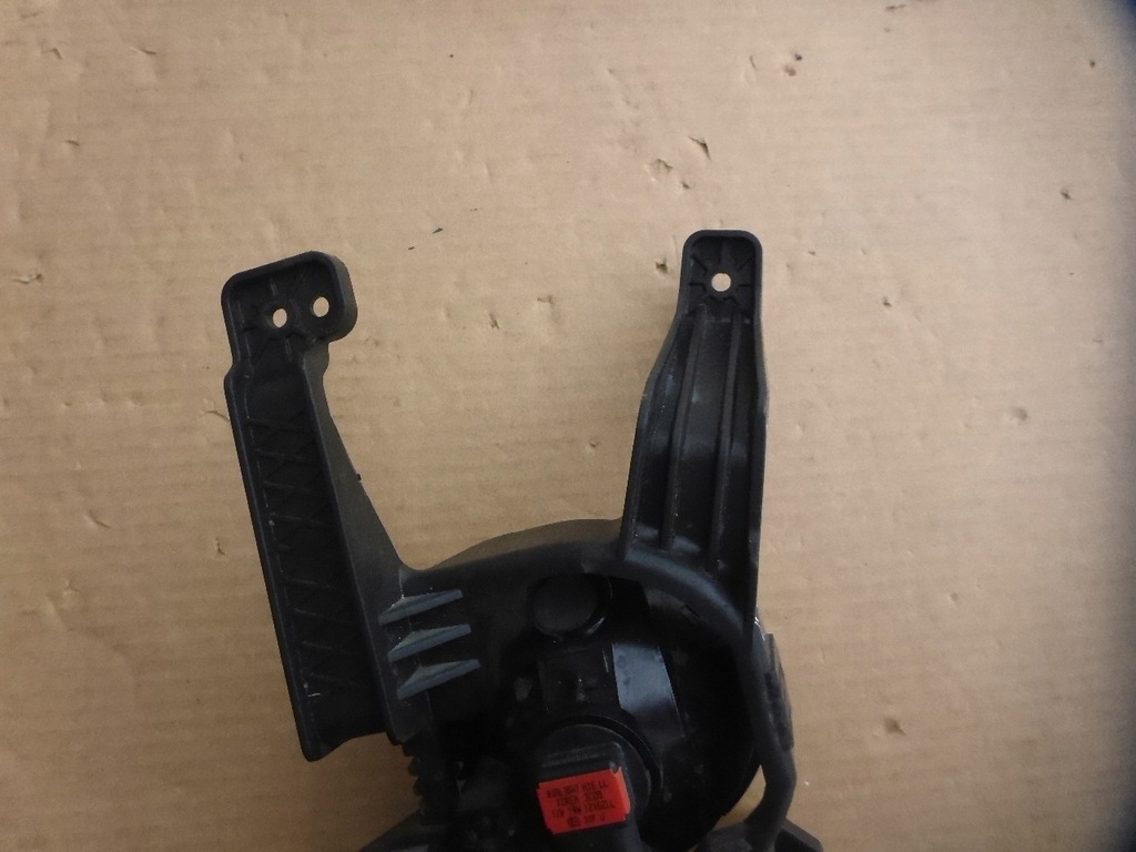 фото №6, Ssangyong tivoli lift 19- противотуманная фара левый 83201-35800 оригинал