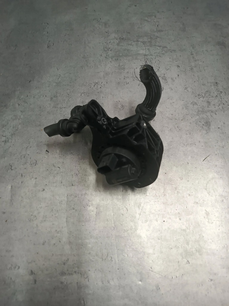 фото №1, Bmw 2 u06 насос жидкость охлаждающий электрическая