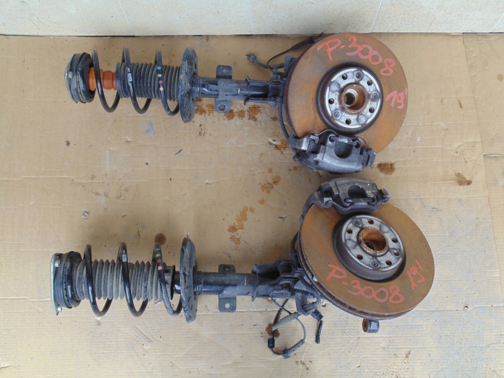 фото №1, Поворотный кулак передняя левая peugeot 3008 ii 19r.