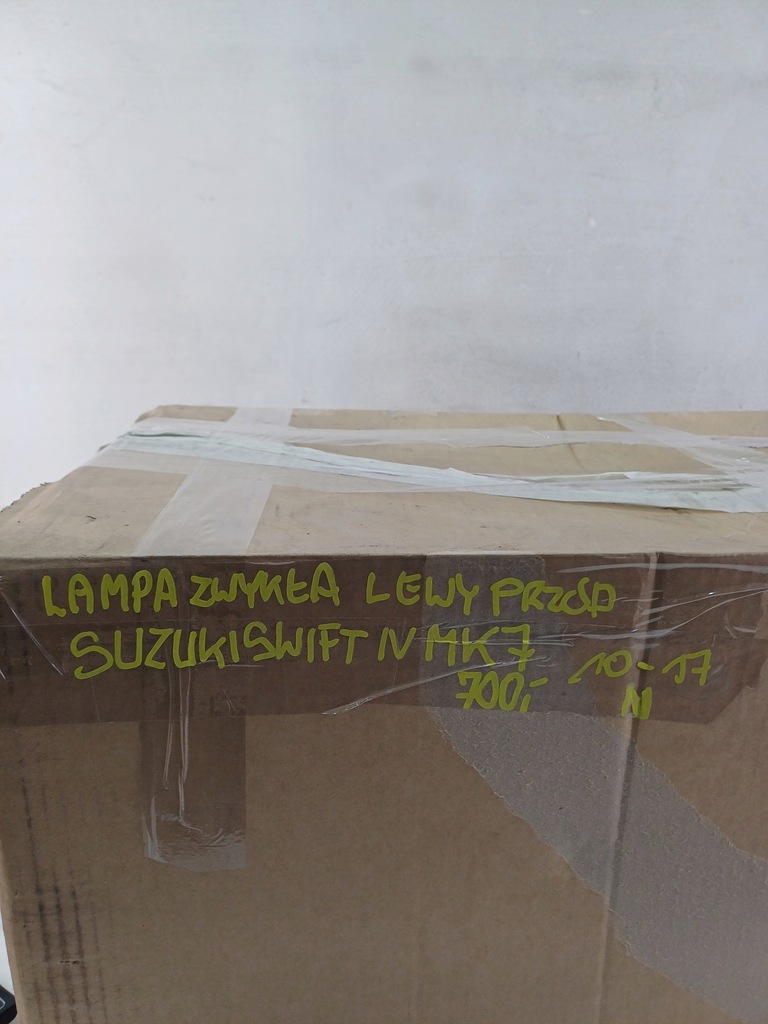 фото №14, Лампа обычная левый перед передняя левая suzuki swift iv 4 mk 7 10-17