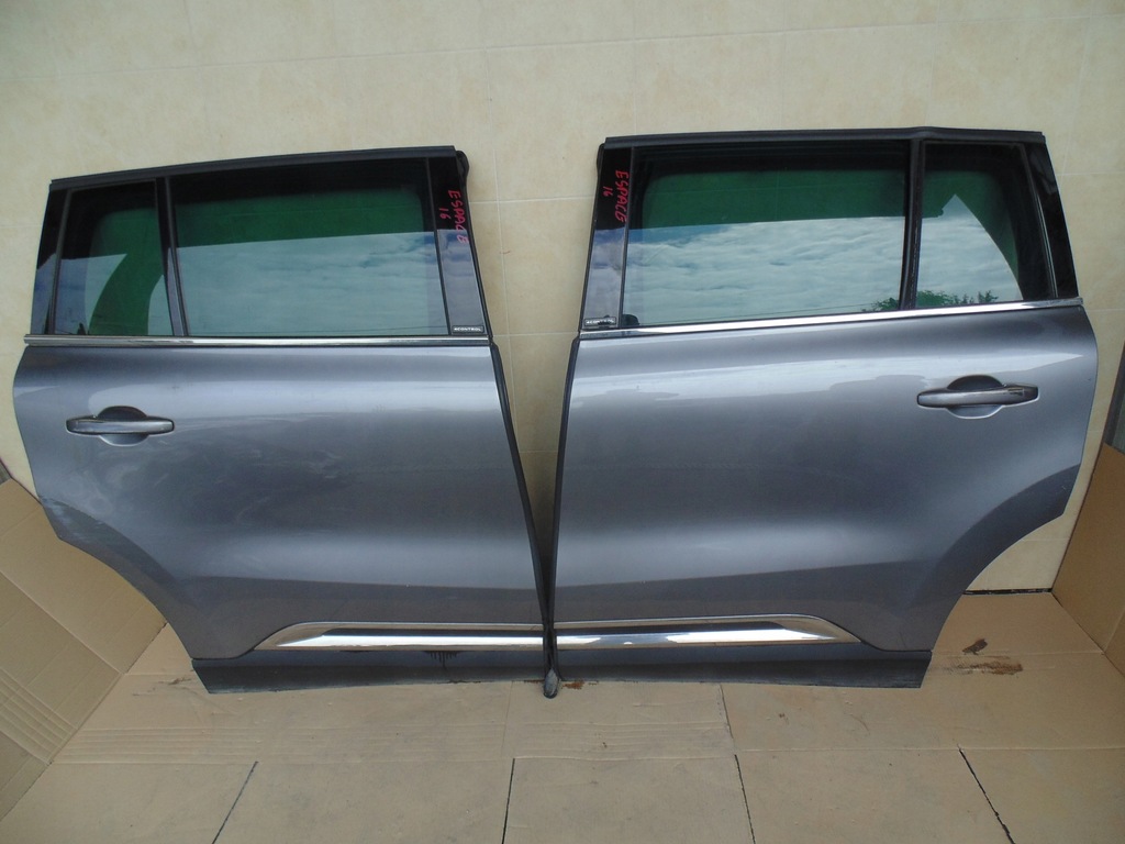 фото №1, Дверь правое renault espace v 16r.