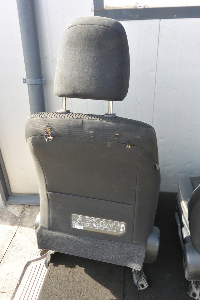 фото №13, Сиденье правый перед полукожа чёрные toyota prius plus + комплект eu