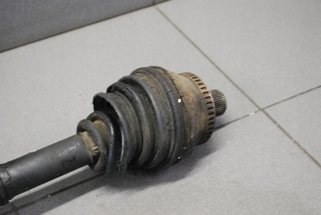 фото №5, Привідний вал лівий перед audi a8 d2 2.8 apr 4d0407271s